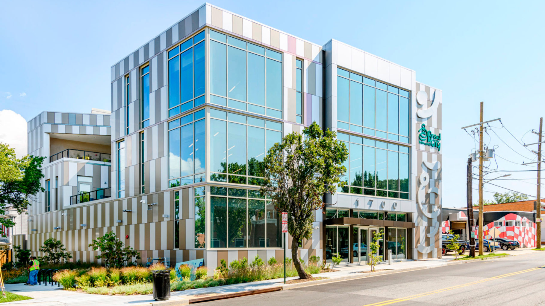 Bread for the City to hold Opening Celebration for Michelle Obama Southeast Center on August 25, 2023